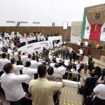 Por vez primera en los últimos 182 años, la bandera de Yucatán ondea por los cielos