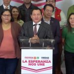 Renán Barrera se reúne con simpatizantes y militantes del magisterio yucateco