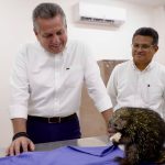 Rolando Zapata recorre calles de Abalá en el inicio de campaña de la candidata Lolita Ayala