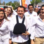 Rolando Zapata recorre calles de Abalá en el inicio de campaña de la candidata Lolita Ayala