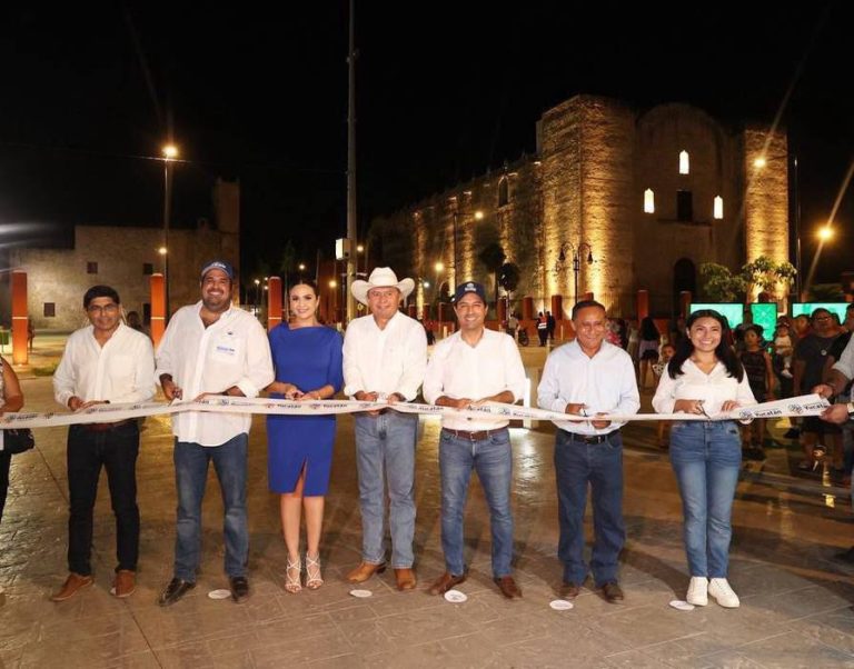 Vila Dosal entrega los trabajos de remodelación del Centro Histórico de Tizimín