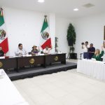 Trump advierte que México no va a vender ni un solo coche en EU, de llegar a la presidencia
