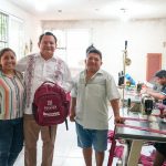 Tahmek se ilumina con globos de papel en su séptimo festival cultural