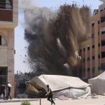 Sheinbaum encabeza desfile cívico militar con 16 mil elementos