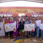 Estudiantes yucatecos destacan en el desfile cívico-militar