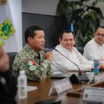 Emocionan estudiantes con villancicos en lengua maya