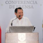 Entregan el reconocimiento “Diputado Pánfilo Novelo Martín” al Mtro. José Luis Quintal Catzín