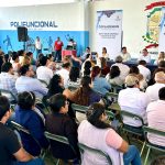 Kenia Walldina Sauri supervisa transformación del Campo Siglo XXI en Umán