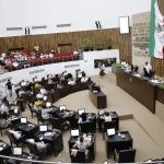 Cecilia Patrón recorre asentamientos del sur de Mérida para atender necesidades de las familias en otro día de intensa lluvia
