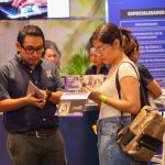 Reciben 30 yucatecas y yucatecos en EE. UU. actas de doble nacionalidad